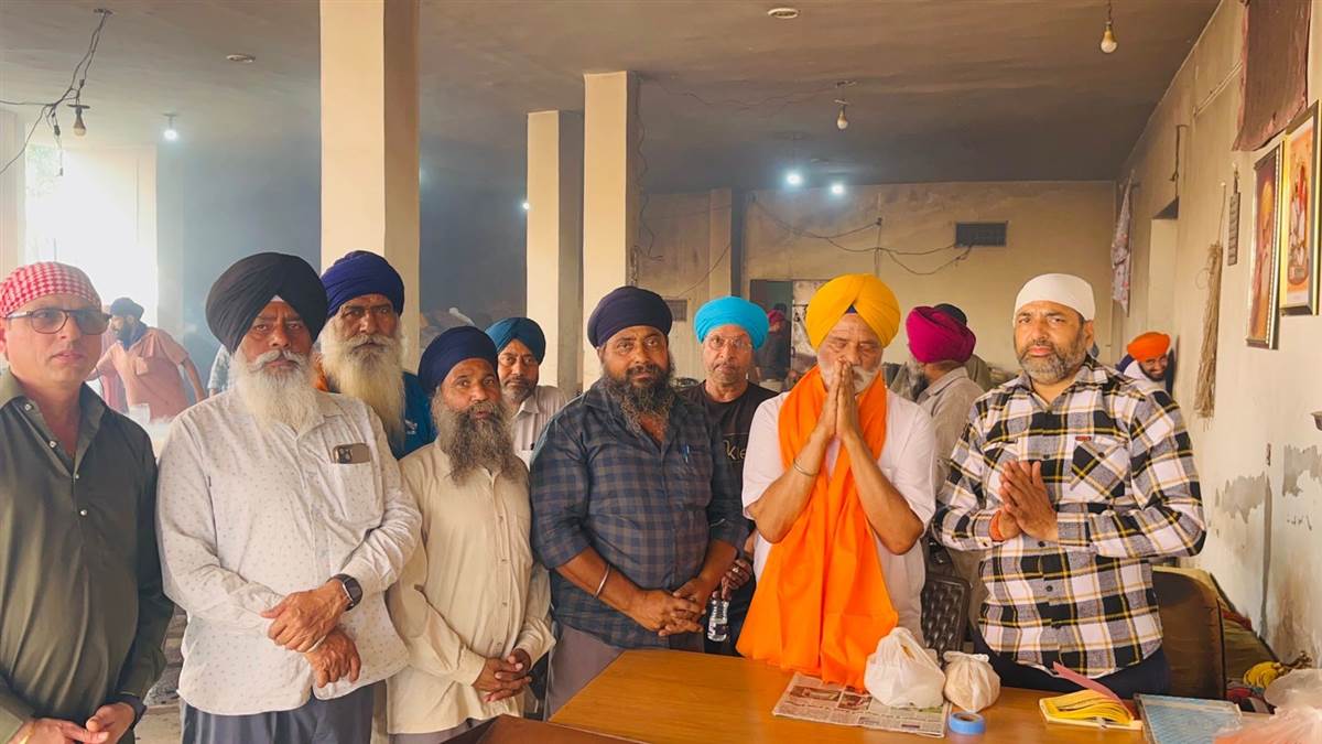ਹੋਲਾ ਮਹੱਲਾ ਲੰਗਰ ‘ਚ ਪਹੁੰਚੇ ਸੰਤ ਬਾਬਾ ਤਲਵਿੰਦਰ ਸਿੰਘ ਪ੍ਰਮੇਸ਼ਰ