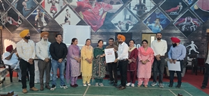 ਮਿਸ਼ਨ ਸਮਰੱਥ 3.0 ਤਹਿਤ ਵਧੀਆ ਕਾਰਗੁਜ਼ਾਰੀ ਲਈ ਸਕੂਲਾਂ ਸਨਮਾਨ ਪੱਤਰ ਭੇਟ