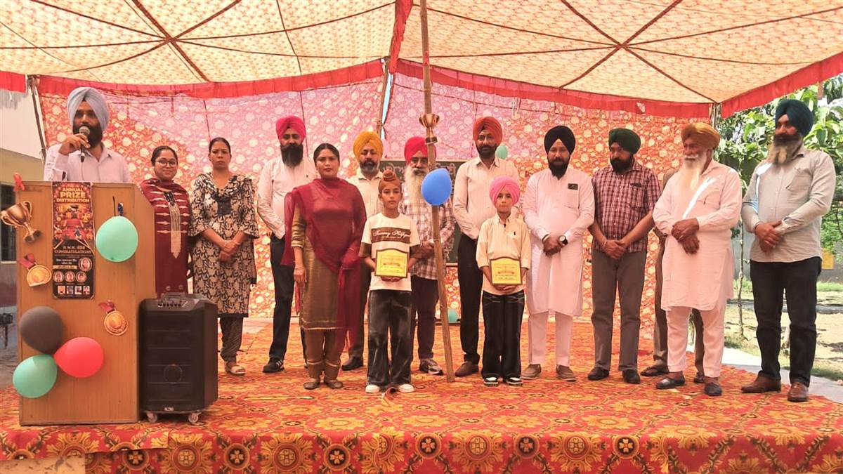 ਐਲੀਮੈਂਟਰੀ ਸਕੂਲ ਰੱਤੋਕੇ ’ਚ ਕਰਵਾਈ ਮਾਪੇ ਅਧਿਆਪਕ ਮਿਲਣੀ