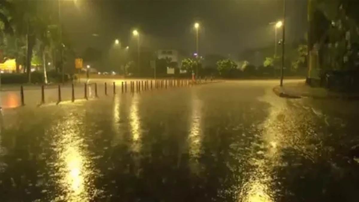 ਦਿੱਲੀ-ਐਨਸੀਆਰ 'ਚ ਮੌਸਮ ਨੇ ਬਦਲੀ ਕਰਵਟ; ਕਈ ਇਲਾਕਿਆਂ 'ਚ ਮੀਂਹ ਦੇ ਨਾਲ ਪਏ ਗੜੇ