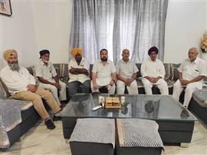 ਸੂਦ ਪਰਿਵਾਰ ਨਾਲ ਦੁੱਖ ਸਾਂਝਾ ਕਰਨ ਪਹੁੰਚੇ ਵਿਧਾਇਕ ਤ੍ਰਿਪਤ ਬਾਜਵਾ