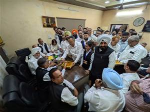 ਪ੍ਰਧਾਨ ਦੇ ਅਹੁਦੇ ਲਈ ਦੂਆ, ਰਜਿੰਦਰ ਕੁਮਾਰ ਤੇ ਸਕੱਤਰ ਲਈ ਧੀਰ ਨੇ ਦਾਖ਼ਲ ਕੀਤੀ ਨਾਮਜ਼ਦਗੀ
