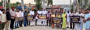 ਕਾਂਗਰਸੀਆਂ ਵੱਲੋਂ ਭਾਜਪਾ ਖ਼ਿਲਾਫ਼ ਰੋਸ ਮੁਜ਼ਾਹਰਾ