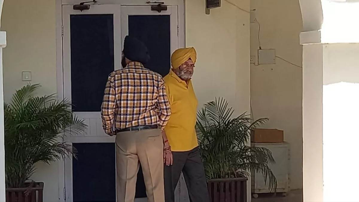 Notice to the Punjab government on the petition of Captain Amarinder Singh close friend BharatInder Singh Chahal the matter is related to property | ਕੈਪਟਨ ਅਮਰਿੰਦਰ ਸਿੰਘ ਦੇ ਕਰੀਬੀ ਚਹਿਲ ਦੀ ਪਟੀਸ਼ਨ 'ਤੇ ਪੰਜਾਬ ਸਰਕਾਰ ਨੂੰ ਨੋਟਿਸ, ਜਾਇਦਾਦ ਨਾਲ ਜੁੜਿਆ ਹੈ ਮਾਮਲਾ