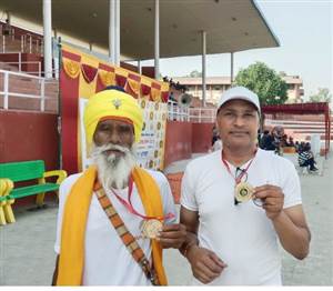‘ਖੇਡਾਂ ਵਤਨ ਪੰਜਾਬ ਦੀਆਂ-2026’ ; ਪਿਉ-ਪੁੱਤਰ ਦੀ ਜੋੜੀ ਨੇ ਕੀਤਾ ਕਮਾਲ,  800 ਮੀਟਰ ਦੌੜ ’ਚ ਜਿੱਤੇ ਸੋਨੇ ਦੇ ਤਗਮੇ