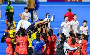 Asian Games : ਭਾਰਤੀ ਮਹਿਲਾ ਹਾਕੀ ਟੀਮ ਨੇ ਰਚਿਆ ਇਤਿਹਾਸ, 44 ਸਾਲਾਂ ਬਾਅਦ ਚੀਨ ਨੂੰ ਹਰਾ ਕੇ ਜਿੱਤਿਆ ਸੋਨ ਤਗਮਾ