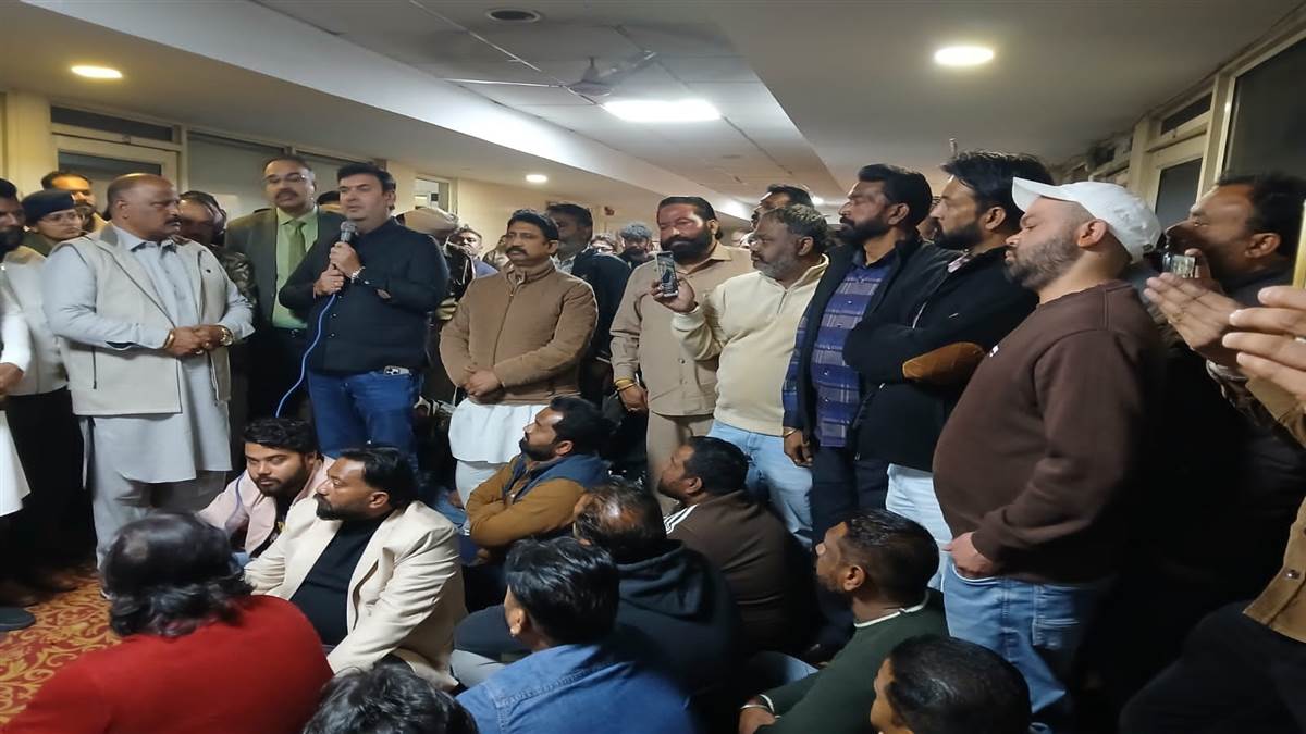 ਜਨਵਰੀ ਤੋਂ ਸ਼ੁਰੂ ਹੋਵੇਗੀ ਪੱਕੀ ਭਰਤੀ, 143 ਕਰੋੜ ਦਾ ਟੈਂਡਰ ਸਹਿਮਤੀ ਨਾਲ ਹੋਵੇਗਾ ਓਪਨ, ਇਕ ਹਫ਼ਤੇ ਬਾਅਦ ਯੂਨੀਅਨਾਂ ਦੀ ਹੜਤਾਲ ਖ਼ਤਮ