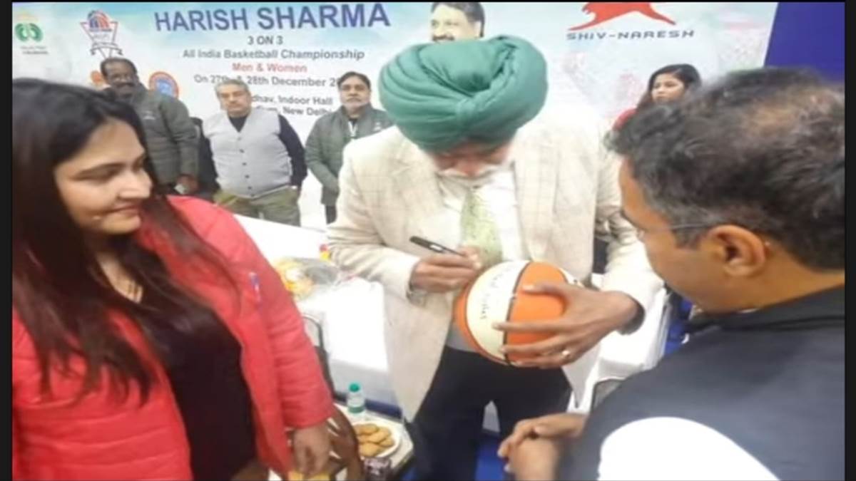 ਦਿੱਲੀ ਦੇ ਉੱਪ ਮੁੱਖ ਮੰਤਰੀ ਨੇ ਲਏ ਸੱਜਣ ਸਿੰਘ ਚੀਮਾ ਦੇ ਆਟੋਗ੍ਰਾਫ