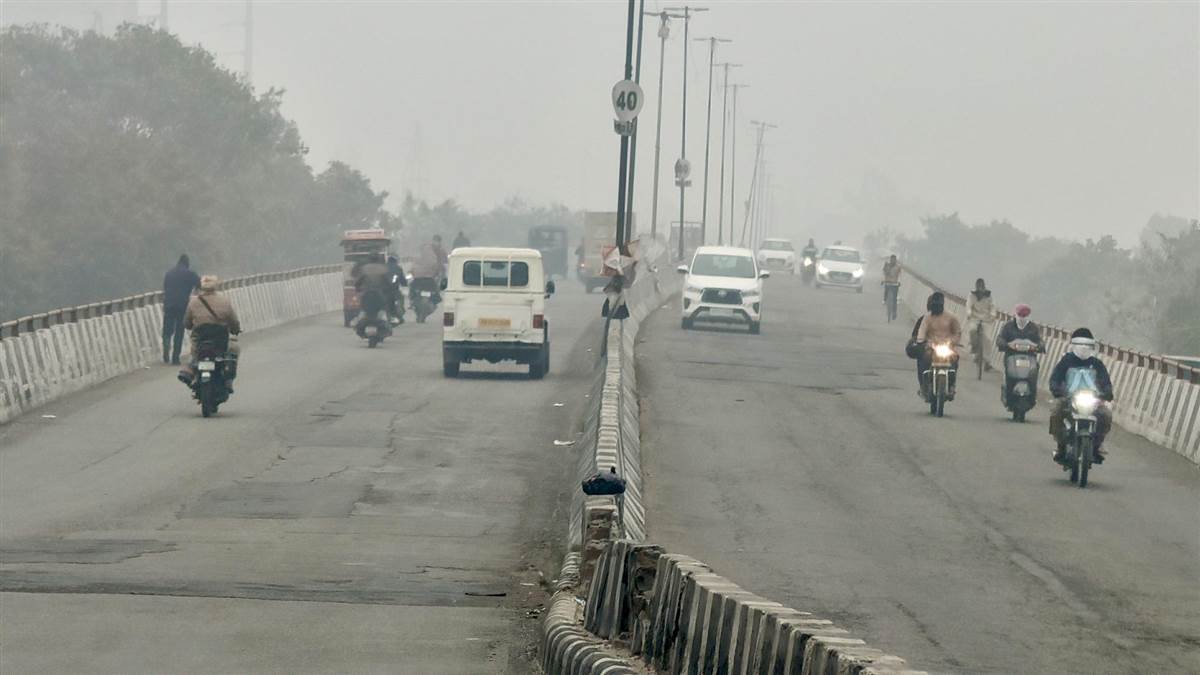 ਮਹਾਂਨਗਰ ’ਚ ਸ਼ੀਤ ਲਹਿਰ ਦਾ ਪ੍ਰਕੋਪ ਜਾਰੀ, ਆਵਾਜਾਈ ਅਤੇ ਕੰਮਕਾਰ ਹੋ ਰਹੇ ਪ੍ਰਭਾਵਿਤ