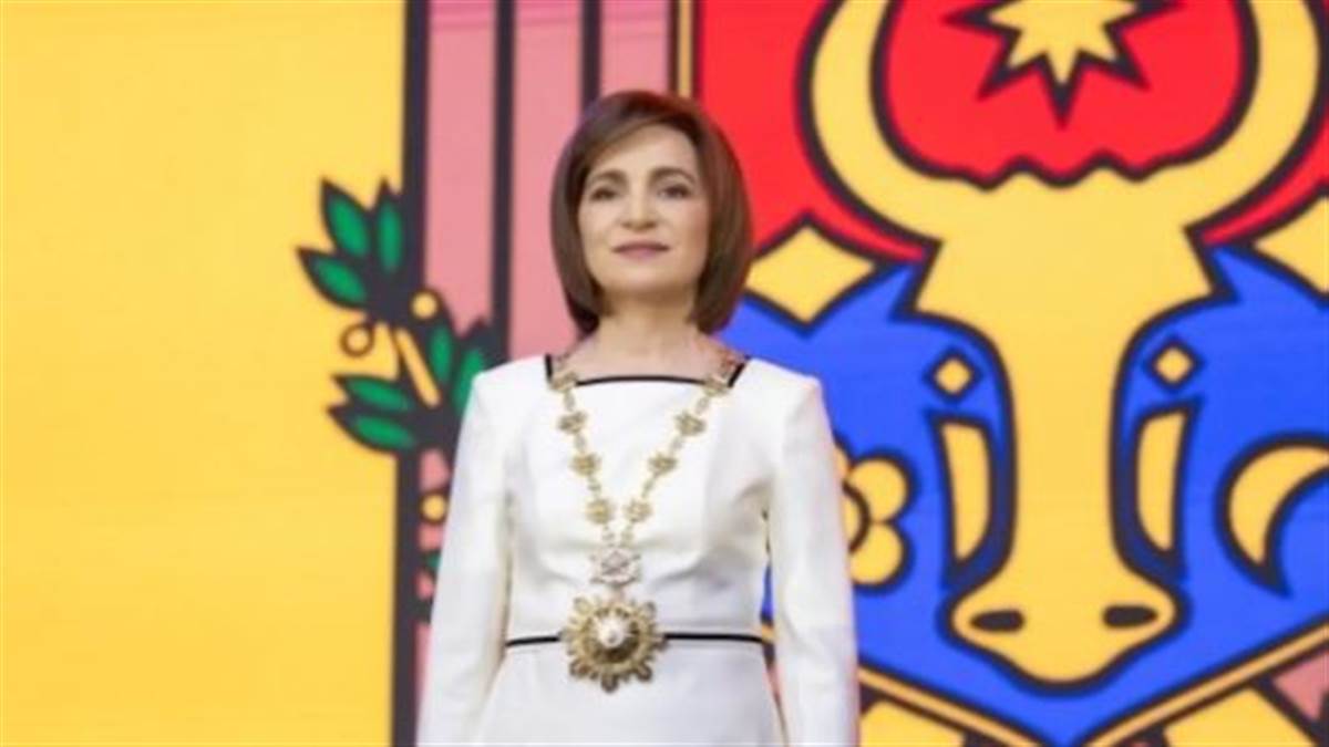 ਛੋਟਾ ਫਲੈਟ, ਇਕਾਨਮੀ ਕਲਾਸ 'ਚ ਯਾਤਰਾ... ਯੂਰਪ ਦੀ ਲੋਕਤੰਤਰਿਕ ਲੜਾਈ ਦਾ ਚਿਹਰਾ ਬਣੀ ਇਸ ਦੇਸ਼ ਦੀ ਰਾਸ਼ਟਰਪਤੀ