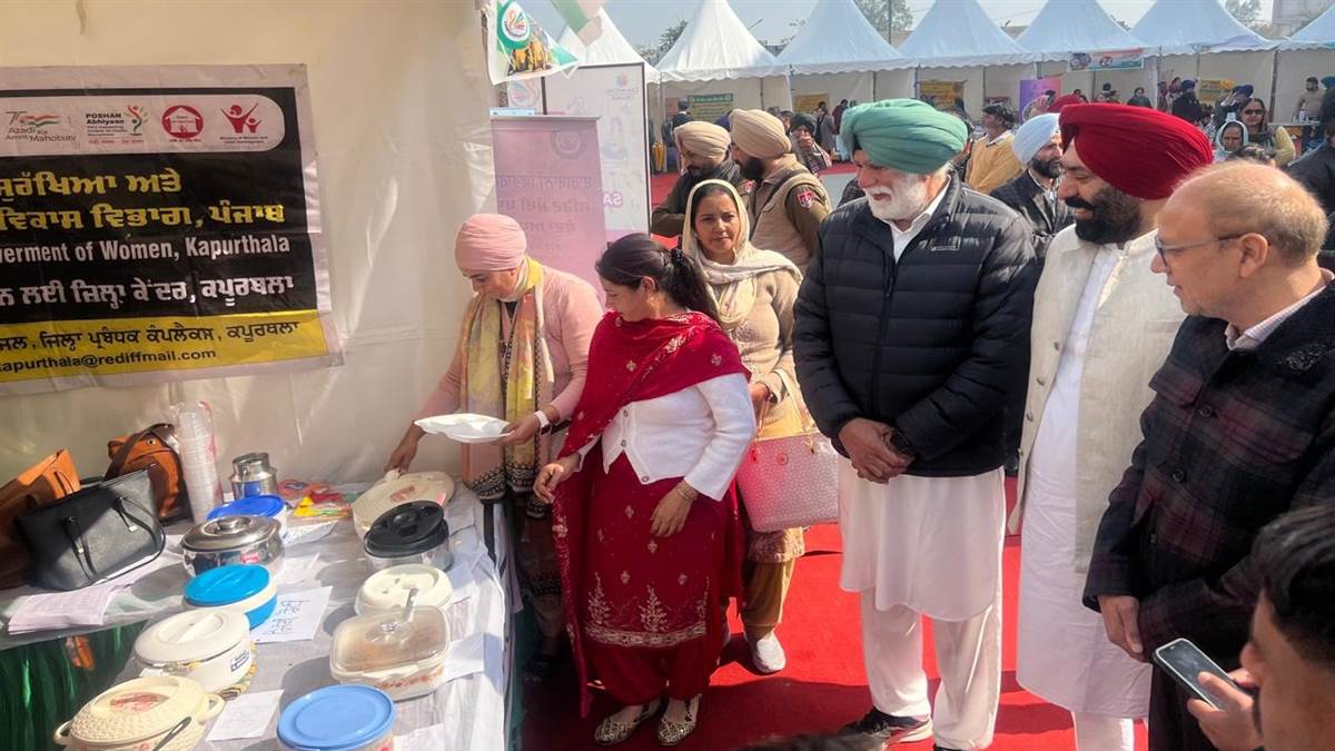 ਸੰਪੂਰਨਤਾ ਅਭਿਆਨ ਸਨਮਾਨ ਸਮਾਰੋਹ ਤੇ ਆਕਾਂਸਾ ਹਾਟ ਦਾ ਆਯੋਜਨ ਕੀਤਾ