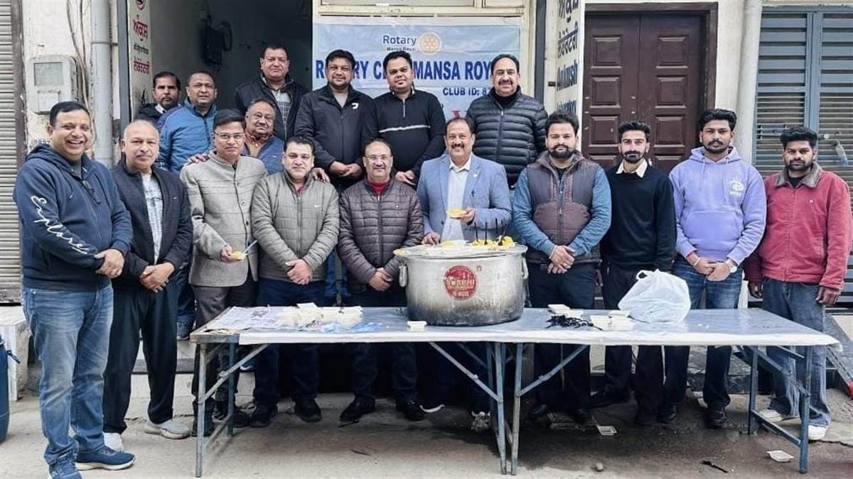 ਰੋਟਰੀ ਕਲੱਬ ਮਾਨਸਾ ਰੌਇਲ ਵੱਲੋਂ ਮਿੱਠੇ ਚਾਵਲਾਂ ਦੇ ਲੰਗਰ ਰਾਹੀਂ ਮਨੁੱਖਤਾ ਦੀ ਸੇਵਾ