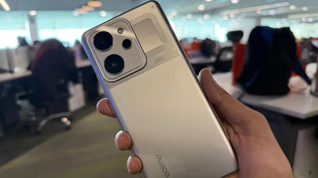 Realme P4 Power: 10,001mAh ਬੈਟਰੀ ਵਾਲਾ ਭਾਰਤ ਦਾ ਪਹਿਲਾ 5G ਫੋਨ; ਕੱਲ੍ਹ ਤੋਂ ਸ਼ੁਰੂ ਹੋਵੇਗੀ ਸੇਲ, ਜਾਣੋ ਕੀ ਹੈ ਖ਼ਾਸ