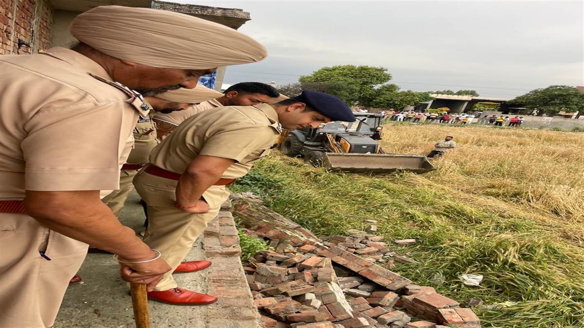ਗ੍ਰਾਮ ਪੰਚਾਇਤ ਨੇ ਪੰਚਾਇਤੀ ਜ਼ਮੀਨ ਤੋਂ ਨਜਾਇਜ਼ ਕਬਜ਼ਾ ਛੁਡਵਾਇਆ