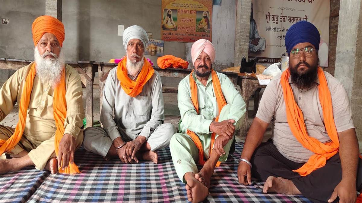 ਸਰਪੰਚ ਖ਼ਿਲਾਫ਼ ਦੂਜੇ ਦਿਨ ਵੀ ਭੁੱਖ ਹੜਤਾਲ ਜਾਰੀ