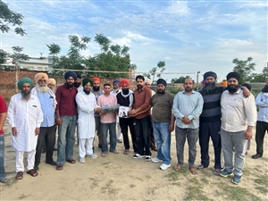 ਖੇਡਾਂ ਨੂੰ ਪ੍ਰਫੁੱਲਤ ਕਰਨ ਲਈ ‘ਆਪ’ ਆਗੂਆਂ ਨੇ ਵੰਡੀਆਂ ਵੱਖ-ਵੱਖ ਪਿੰਡਾਂ ’ਚ ਖੇਡ ਕਿੱਟਾਂ