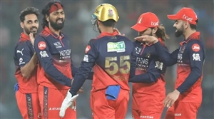IPL 2026 ਦੇ ਵਿਚਕਾਰ RCB ਨੂੰ ਵੱਡਾ ਝਟਕਾ, ਪ੍ਰਮੁੱਖ ਖਿਡਾਰੀ ਉਂਗਲ ਦੀ ਸੱਟ ਤੋਂ ਬਾਅਦ ਅਚਾਨਕ ਪਰਤਿਆ ਘਰ