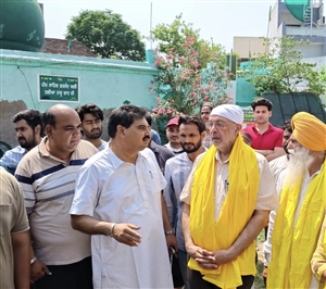 ਬਾਜਵਾ ਕਾਲੋਨੀ ’ਚ 36 ਲੱਖ ਤੇ ਲੇਬਰ ਚੌਕ ’ਚ ਇੱਕ ਕਰੋੜ ਦੇ ਨਿਰਮਾਣ ਕਾਰਜ ਸ਼ੁਰੂ