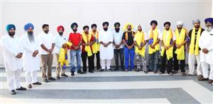 ਰਮਨਦੀਪ ਕੌਰ ਤੇ ਬਿੱਲਾ ਸ਼ੇਰੋਂ ਦੀ ਅਗਵਾਈ ਹੇਠ ਕਈ ਪਰਿਵਾਰ ਅਕਾਲੀ ਦਲ ’ਚ ਸ਼ਾਮਲ