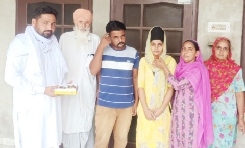 ਵਿਦਿਆਰਥਣ ਅਰਸ਼ਦੀਪ ਕੌਰ ਨੇ ਪਿੰਡ ਬੀਰੋਕੇ ਕਲਾਂ ਦਾ ਨਾਂ ਚਮਕਾਇਆ