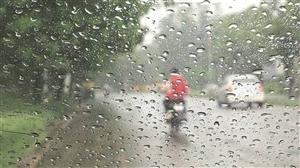 Weather Update: ਚੰਡੀਗੜ੍ਹ 'ਚ ਸਵੇਰ ਤੋਂ ਬੱਦਲ, ਮੌਸਮ ਹੋਇਆ ਸੁਹਾਵਣਾ, ਦੁਪਹਿਰ ਨੂੰ ਹੋ ਸਕਦੀ ਹੈ ਬਾਰਿਸ਼