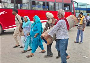 ਪੀਆਰਟੀਸੀ ਮੁਲਾਜ਼ਮਾਂ ਦੀ ਹੜਤਾਲ ਦੂਜੇ ਦਿਨ ਵੀ ਜਾਰੀ, ਵਿੱਤੀ ਨੁਕਸਾਨ ਦੇ ਨਾਲ ਸਰਕਾਰੀ ਬੱਸ ਸੇਵਾਵਾਂ ਪ੍ਰਭਾਵਿਤ