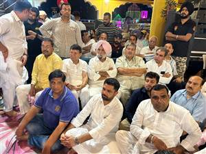ਤੀਸਰੇ ਸੋਮਵਾਰ ਦੀ ਸ਼ਾਮ ਦੇ ਸਮੇਂ ਵੀ ਲੱਗਾ ਸ਼ਰਧਾਲੂਆਂ ਦਾ ਤਾਂਤਾ