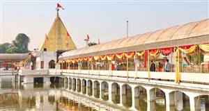ਦੇਵੀ ਤਲਾਬ ਮੰਦਿਰ 'ਚ ਹੋਈ ਝੜਪ ਦਾ ਮਾਮਲਾ: ਹਿੰਦੂ ਸੰਗਠਨ ਤੇ ਸੰਤ ਸਮਾਜ ਅੱਜ DC ਤੇ CP ਨੂੰ ਸੌਂਪਣਗੇ ਮੰਗ ਪੱਤਰ