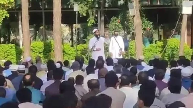 ਪਾਕਿਸਤਾਨ 'ਚ 'ਧੁਰੰਧਰ' ਦਾ ਖ਼ੌਫ਼: ਲਸ਼ਕਰ-ਏ-ਤਾਇਬਾ ਦੇ 30 ਕਮਾਂਡਰ ਢੇਰ, ਅੱਤਵਾਦੀ ਰਿਜ਼ਵਾਨ ਹਨੀਫ਼ ਦਾ ਜਨਤਕ ਰੈਲੀ 'ਚ ਵੱਡਾ ਕਬੂਲਨਾਮਾ