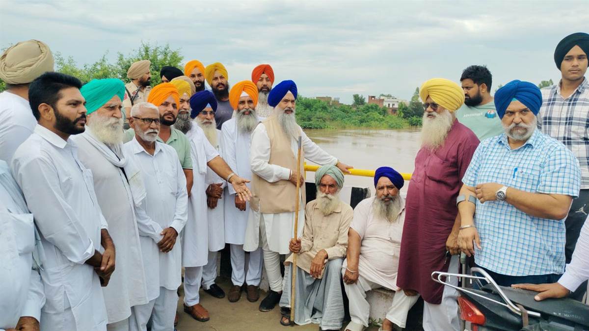 ਕੇਂਦਰੀ ਮੰਤਰੀ ਪੰਜਾਬ ਲਈ ਵਿਸ਼ੇਸ਼ ਪੈਕਜ ਦਾ ਐਲਾਨ ਕਰਕੇ ਜਾਣ : ਚੰਦੂਮਾਜਰਾ