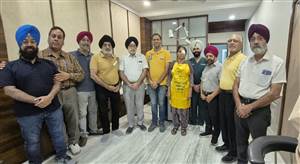 ਰੋਟਰੀ ਆਸਥਾ ਵੱਲੋਂ ਜਨਮ ਅਸ਼ਟਮੀ ਮੌਕੇ 2 ਲੋੜਵੰਦ ਮਰੀਜ਼ਾਂ ਦੀ ਅੱਖ ਦੀ ਸਰਜਰੀ ਕਰਵਾਈ
