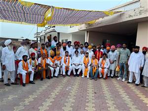 ਵੱਡੀ ਗਿਣਤੀ ’ਚ ਪਰਿਵਾਰ ਸ਼੍ਰੋਮਣੀ ਅਕਾਲੀ ਦਲ ’ਚ ਸ਼ਾਮਲ