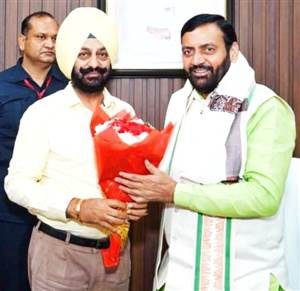 ਭੋਲਾ ਸਿੰਘ ਵਿਰਕ ਨੇ ਹਰਿਆਣਾ ਦੇ ਸੀਐੱਮ ਨਾਇਬ ਸੈਣੀ ਨਾਲ ਕੀਤੀ ਮੁਲਾਕਾਤ