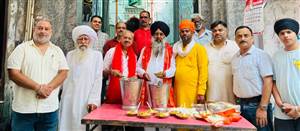 ਸ਼ਿਵ ਮੰਦਰ ਚੌੜਾ ਖੂਹ ਵਿਖੇ ਲਗਾਇਆ ਲੰਗਰ