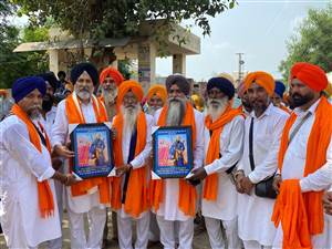 ਹਲਕਾ ਇੰਚਾਰਜ ਸੰਨੀ ਗਿੱਲ ਨੇ ਕੀਤਾ ਨਗਰ ਕੀਰਤਨ ਦਾ ਸਵਾਗਤ