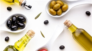 Olive oil side effects : ਜੈਤੂਨ ਦੇ ਤੇਲ ਦਾ ਸੇਵਨ ਇਨ੍ਹਾਂ ਲੋਕਾਂ ਲਈ ਹੋ ਸਕਦੈ ਨੁਕਸਾਨਦੇਹ, ਇਸ ਤਰ੍ਹਾਂ ਕਰੋ ਬਚਾਅ