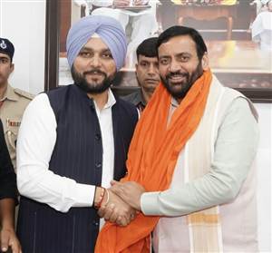 ਮੁੱਖ ਮੰਤਰੀ ਨਾਇਬ ਸਿੰਘ ਸੈਣੀ ਨਾਲ ਐੱਸ.ਸੀ. ਭਾਈਚਾਰੇ ਦੇ ਵਫ਼ਦ ਦੀ ਮੁਲਾਕਾਤ