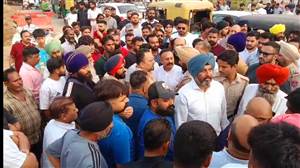 ਜਲੰਧਰ ਸੈਂਟਰਲ ’ਚ ਢਿੱਲਵਾਂ-ਤੱਲ੍ਹਣ ਸਾਹਿਬ ਰੋਡ ਸੜਕ ਨਿਰਮਾਣ ਦੌਰਾਨ ਹੰਗਾਮਾ