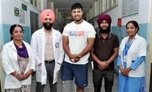 ਫੁੱਟਬਾਲ ਖਿਡਾਰੀ ਦੇ ਗੋਡੇ ਦੇ ਖਰਾਬ ਏਸੀਐੱਲ ਲਿਗਾਮੈਂਟ ਦਾ ਆਰਥਰੋਸਕੋਪੀ ਨਾਲ ਕੀਤਾ ਸਫਲ ਆਪ੍ਰੇਸ਼ਨ