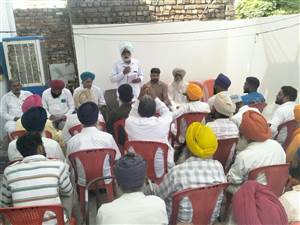 ਮਜ਼ਦੂਰਾਂ ਨੂੰ ਆ ਰਹੀਆਂ ਮੁਸ਼ਕਲਾਂ ਬਾਰੇ ਕੀਤਾ ਵਿਚਾਰ-ਵਟਾਂਦਰਾ