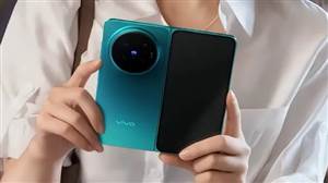 7000mAh ਬੈਟਰੀ ਵਾਲਾ Vivo ਦਾ ਨਵਾਂ ਫੋਲਡੇਬਲ 5G ਫੋਨ, 200MP ਕੈਮਰਾ ਤੇ 8.02 ਇੰਚ ਦੀ ਡਿਸਪਲੇਅ ਵੀ