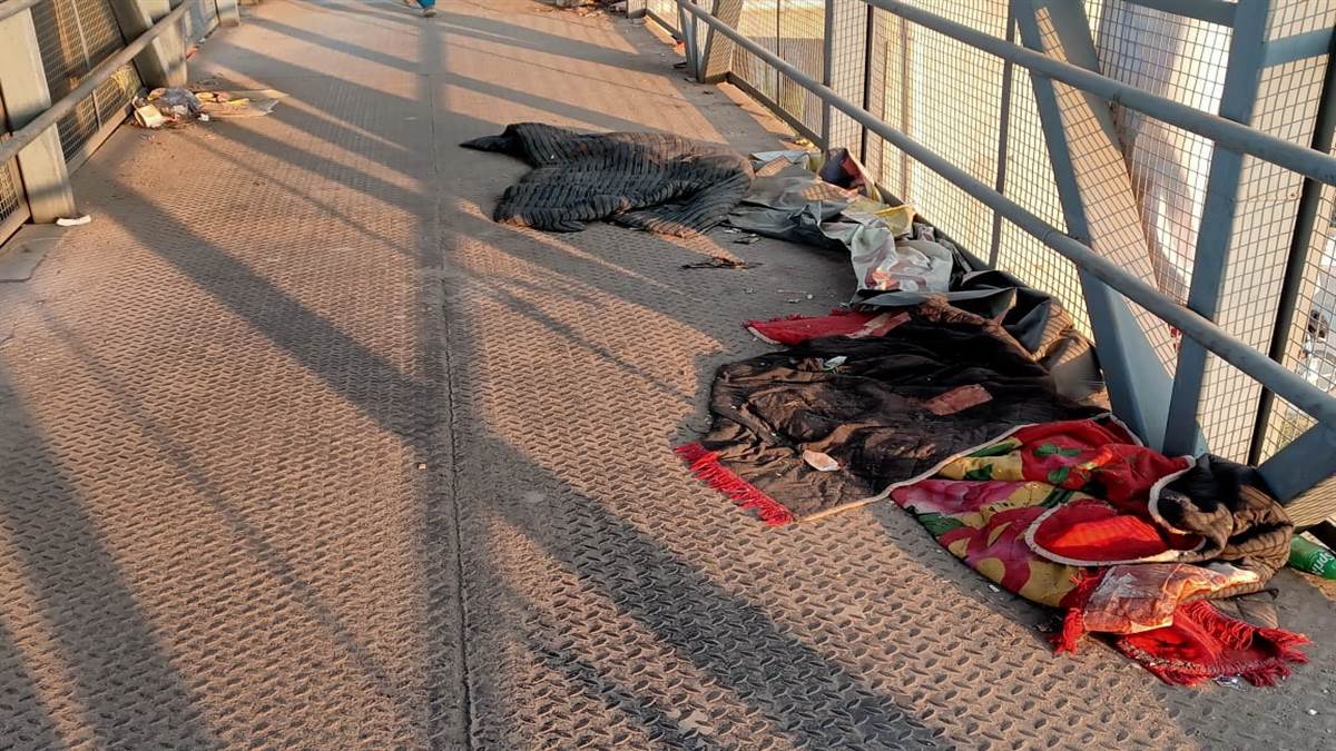 ਫੁੱਟ ਓਵਰਬ੍ਰਿਜ ਬਣਿਆ ਸ਼ਰਾਰਤੀ ਅਨਸਰਾਂ ਦਾ ਅੱਡਾ