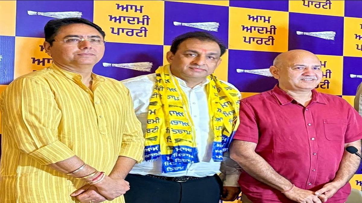 ਪ੍ਰਧਾਨ ਅਰੋੜਾ ਤੇ ਇੰਚਾਰਜ ਸਿਸੋਦੀਆ ਨੇ ਕੋਹਲੀ ਦੇ ਕੰਮਾਂ ਦੀ ਕੀਤੀ ਸ਼ਲਾਘਾ