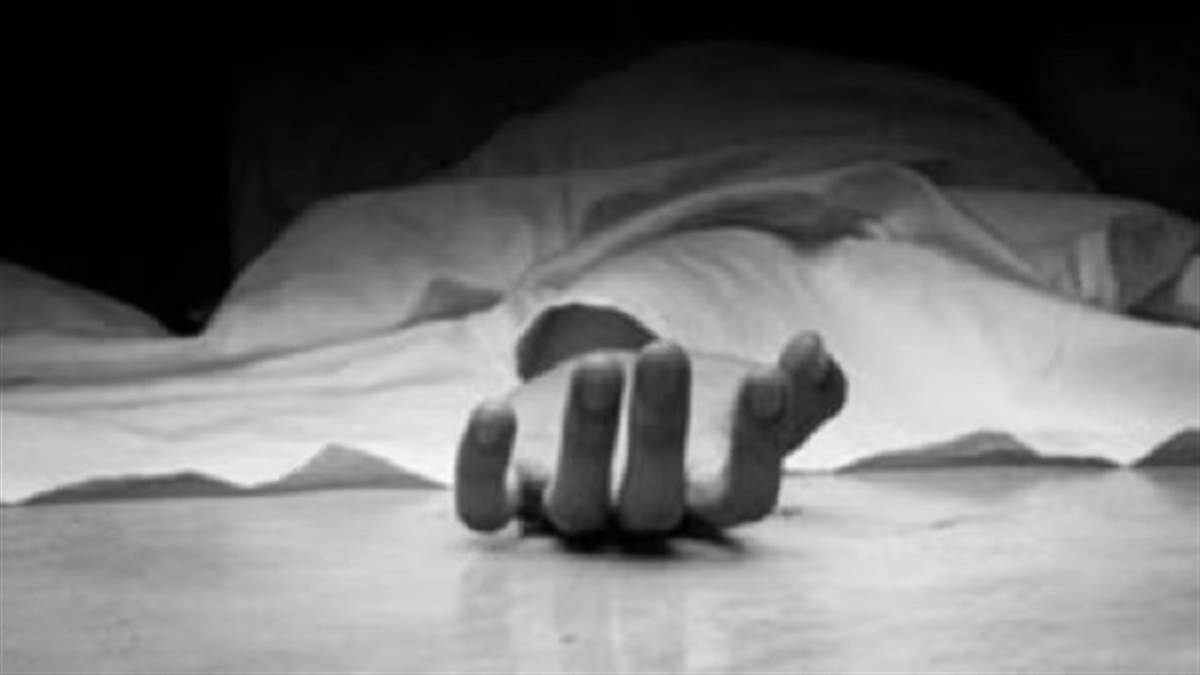 Crime : ਨਸ਼ੇ 'ਚ ਟਲੀ ਪੁੱਤ ਨੇ ਅੱਧੀ ਰਾਤ ਪਿੰਡ ਵਾਲਿਆਂ ਨੂੰ ਪਾਈਆਂ ਭਾਜੜਾਂ, ਮਾਂ ਨੂੰ ਬੇਰਹਿਮੀ ਨਾਲ ਉਤਾਰਿਆ ਮੌਤ ਦੇ ਘਾਟ