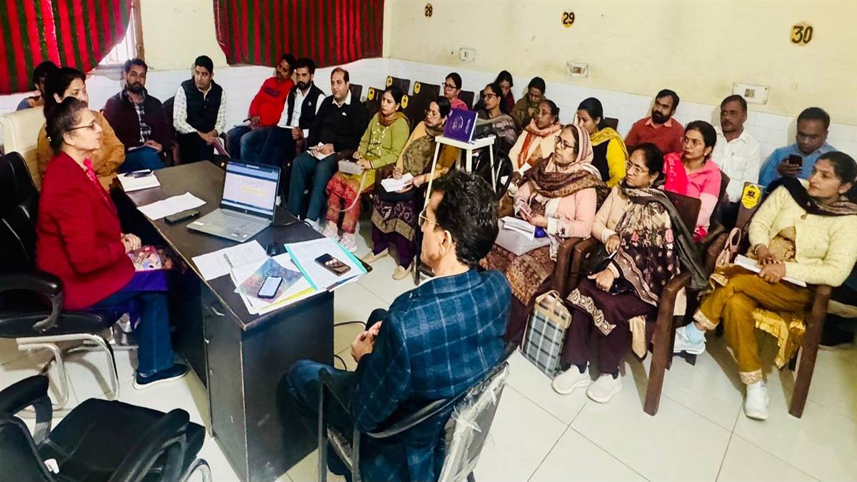ਉੱਚ ਜੋਖ਼ਮ ਗਰਭਵਤੀਆਂ ਦਾ ਨਿਯਮਿਤ ਫੋਲੋ-ਅਪ ਕੀਤਾ ਜਾਵੇ : ਡਾ. ਕਵਿਤਾ ਸਿੰਘ
