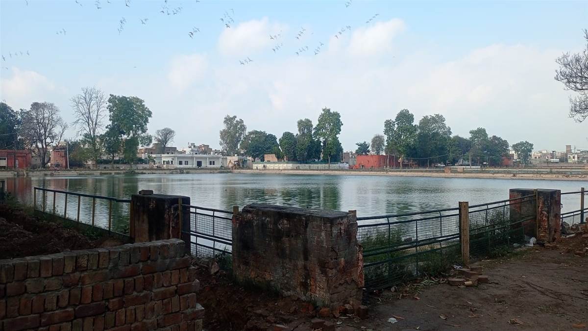 ਵਪਾਰਕ ਅਤੇ ਉਦਯੋਗਿਕ ਸੰਸਥਾਵਾਂ ’ਚ ਚੱਲ ਰਹੇ ਪਾਣੀ ਦੇ ਘਰੇਲੂ ਕੁਨੈਕਸ਼ਨ, ਵਿਭਾਗ ਨੂੰ ਪਹੁੰਚਾਇਆ ਜਾ ਰਿਹਾ ਮਾਲੀ ਨੁਕਸਾਨ
