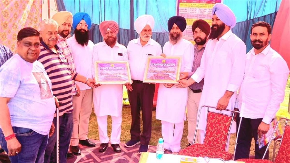 ਹੋਲੇ-ਮਹੱਲੇ ਸਬੰਧੀ ਕਰਵਾਏ ਸਮਾਗਮਾਂ ਦੌਰਾਨ ਸੋਖੀ ਨੇ ਜੇਤੂਆਂ ਨੂੰ ਇਨਾਮ ਵੰਡੇ