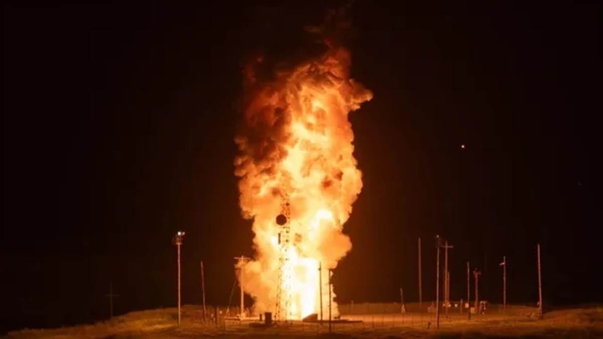 ਈਰਾਨ ਨਾਲ ਜੰਗ ਦੇ ਵਿਚਕਾਰ US ਨੇ ਟੈਸਟ ਕੀਤੀ 'Doomsday' ਮਿਜ਼ਾਈਲ, ਪਲ ਭਰ ਵਿੱਚ ਦੁਨੀਆ ਦੇ ਕਿਸੇ ਵੀ ਕੋਨੇ ਵਿੱਚ ਮਚਾ ਦੇਵੇਗੀ ਤਬਾਹੀ