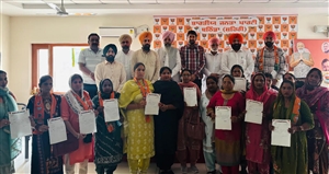 ਮਲੂਕਾ ਦੀ ਅਗਵਾਈ ’ਚ ਭਾਜਪਾ ਮਹਿਲਾ ਮੋਰਚੇ ਦੇ ਅਹੁਦੇਦਾਰ ਐਲਾਨੇ