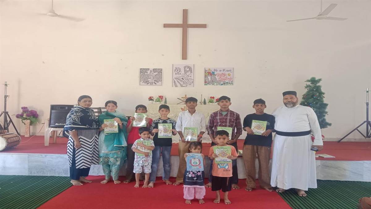 ਅਵਾਮ ਨੂੰ ਪ੍ਰਭੂ ਯਿਸ਼ੂ ਮਸੀਹ ਦੇ ਦਰਸਾਏ ਮਾਰਗ ’ਤੇ ਚੱਲਣ ਦੀ ਲੋੜ : ਫਾਦਰ ਬਾਗੜੀਆਂ